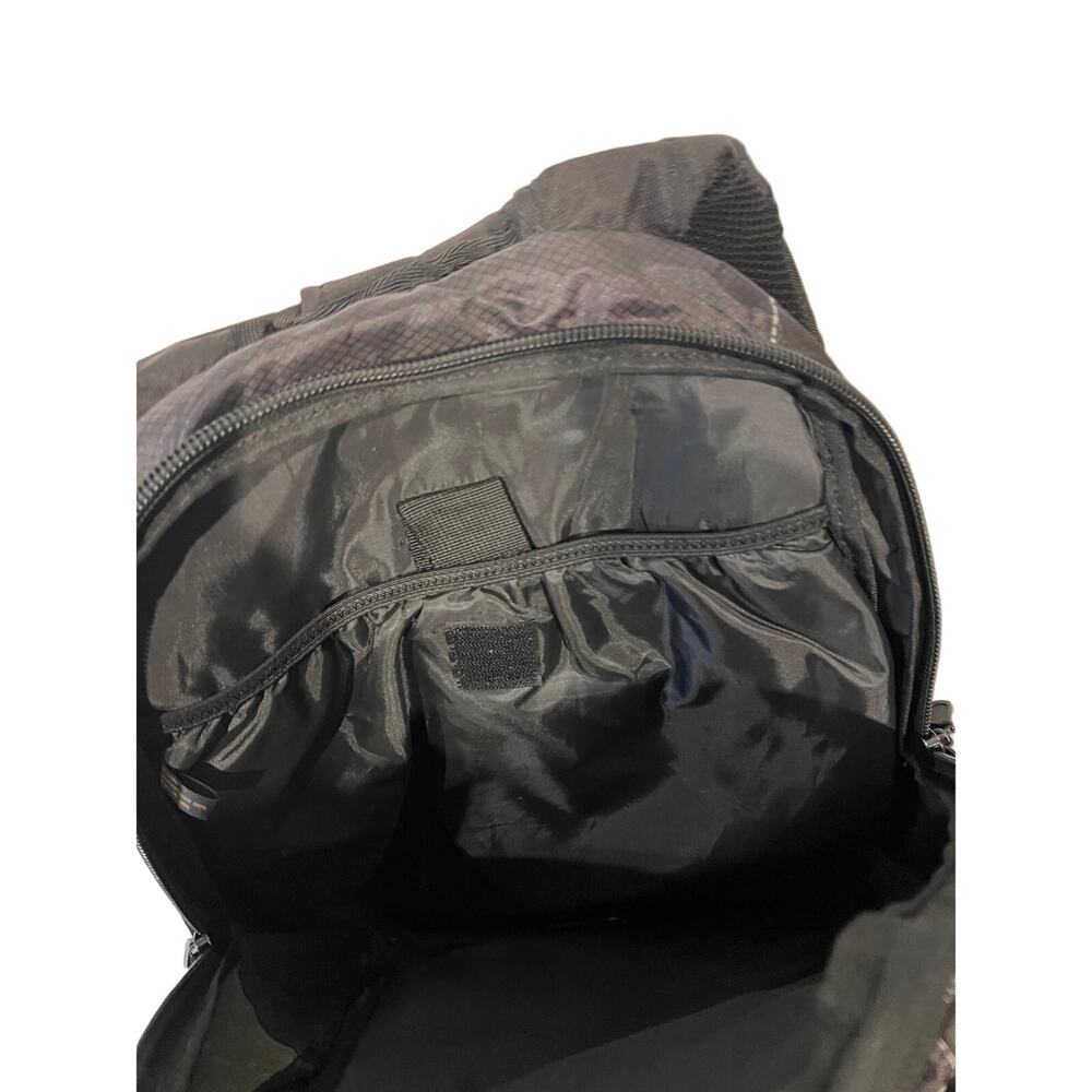 Lenovo Padded Computer Backpack - Picture 3 of 4